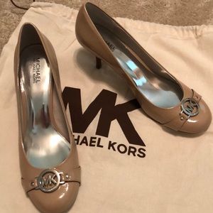 NWT Michael Kors Peep Toe Heel